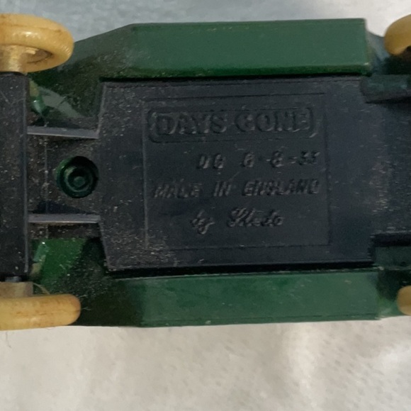 Coca Cola Green and Gold Vintage Delivery Truck Toy 1979 - Picture 6 of 6